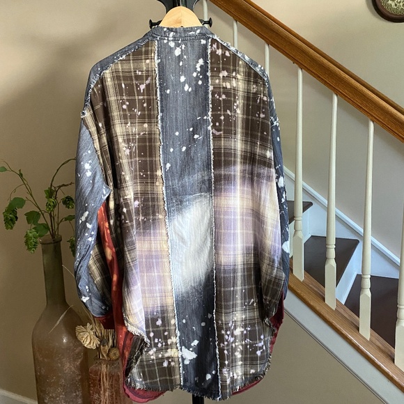 Oli & Hali Long Sleeve Acid Wash Pull On Patched Oversized Tunic Size Medium - Picture 5 of 15